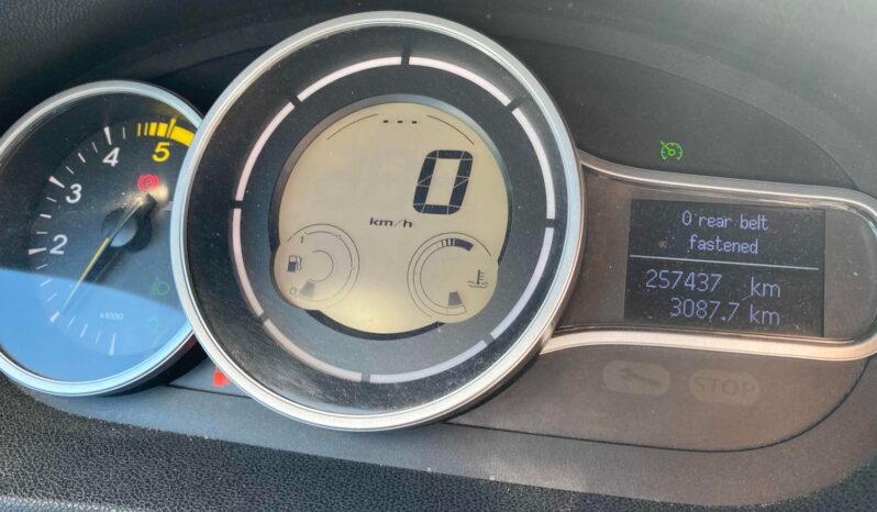 Renault Megane III 1,5 dCi 90 Expression 5d full