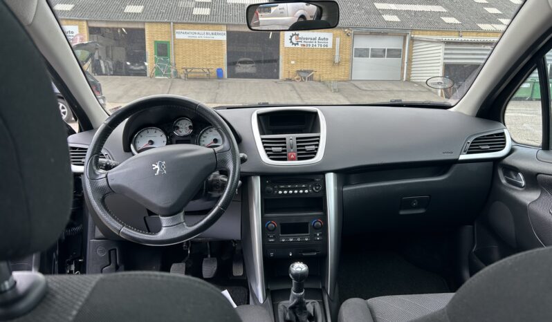 Peugeot 207 1,6 VTi S16 Benzin full