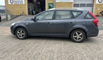 Kia Ceed 1,6 CRDi full