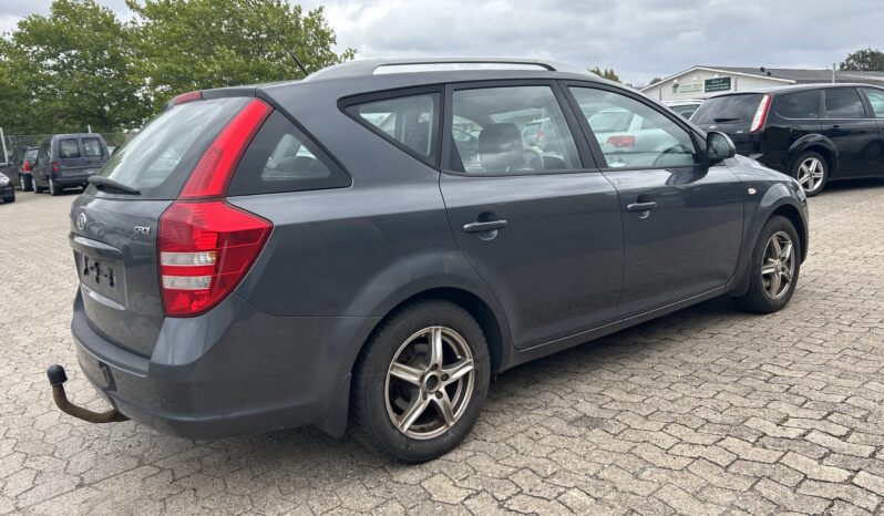 Kia Ceed 1,6 CRDi full