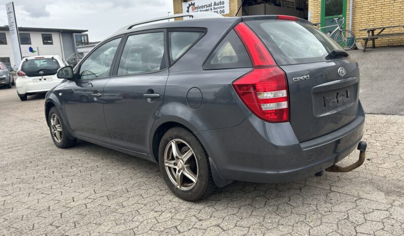 Kia Ceed 1,6 CRDi full