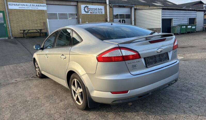 Ford Mondeo full